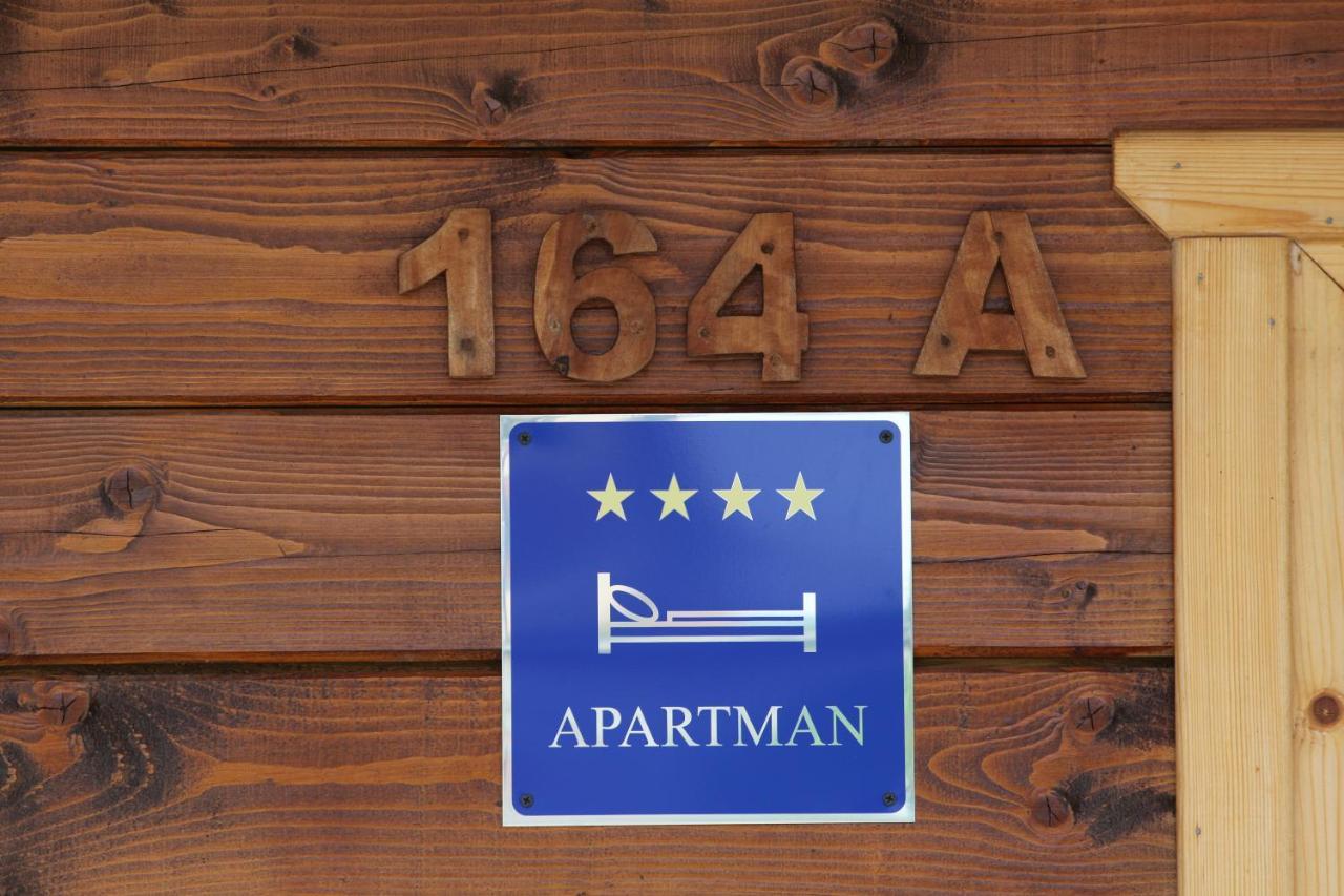 Riverside Apartments Otocac Bagian luar foto